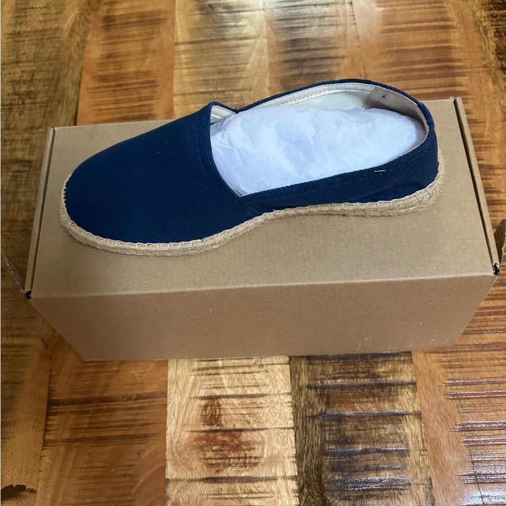 COPY - New in box soludos blue espadrille size 8